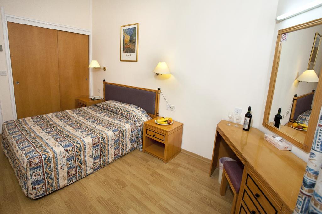 Episkopiana Hotel & Sport Resort Episkopi  Habitación foto